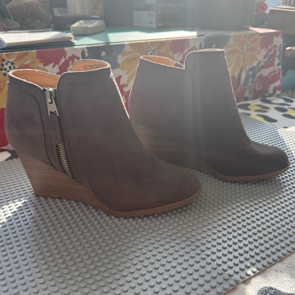 Time and Tru Light Brown Ankle Boots